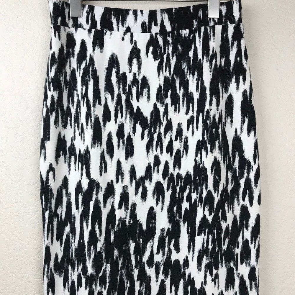 Ann Taylor Black and White Pencil Skirt